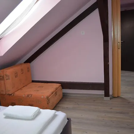 Nocleg ze śniadaniem Holdfenyszallas