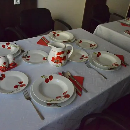 Nocleg ze śniadaniem Holdfenyszallas *